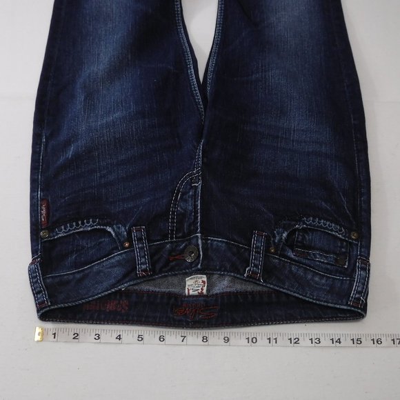 Silver Jeans Santorini Distressed Blue Fade Capri - Picture 9 of 11